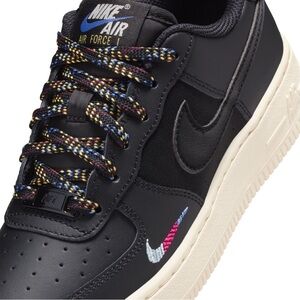 Nike Air Force 1 lv8 GS
Brand new